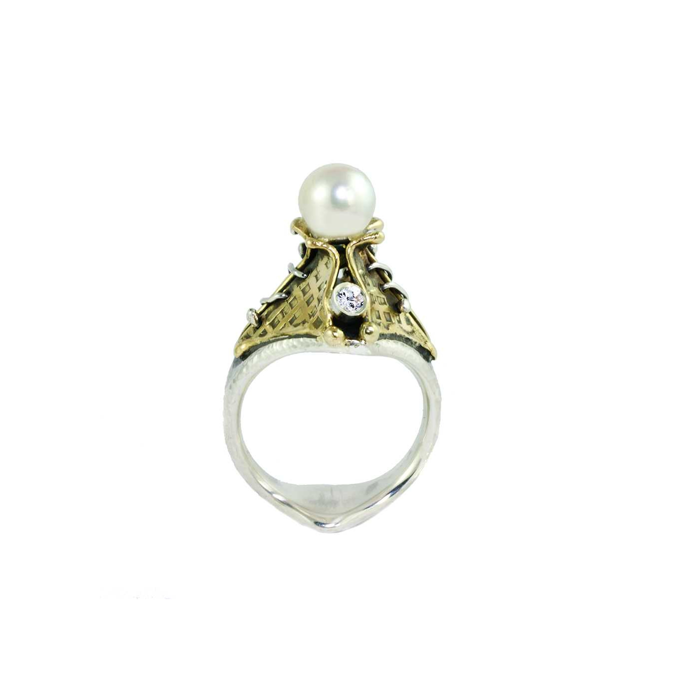 Pearl and Diamonds RING