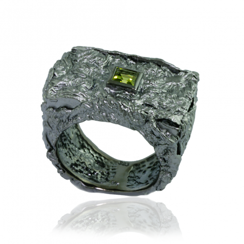 GERMAN KABIRSKI Black Rhodium Peridot Ring