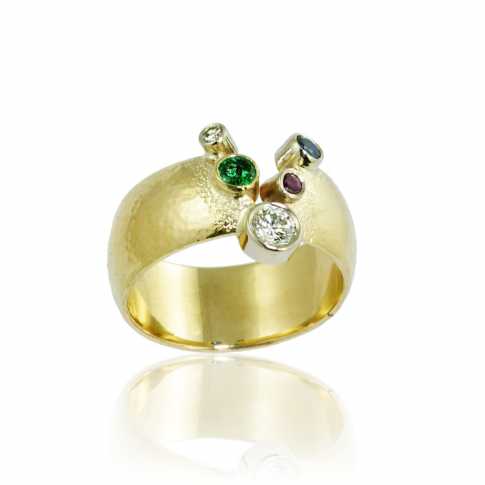 Diamonds Emerlad Sapphire Ruby Gold Ring