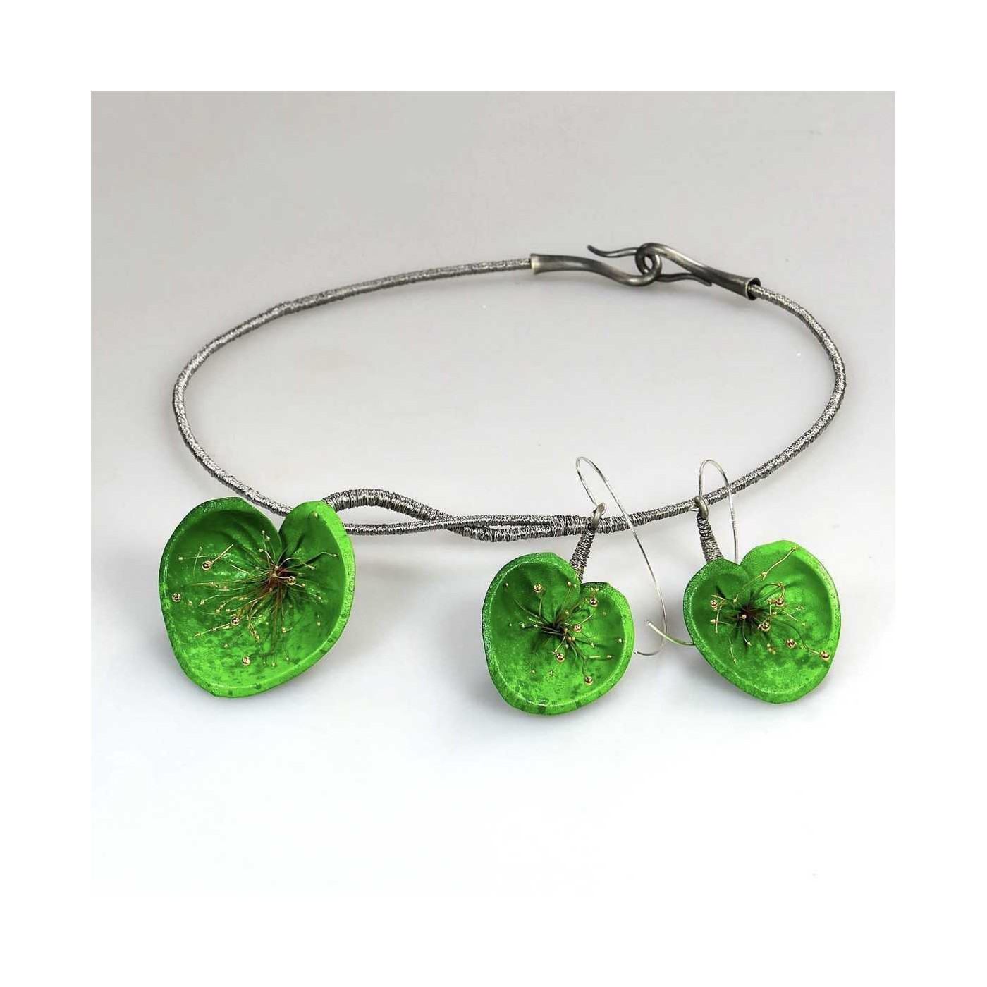 LILY Green Earrings and Necklace Set