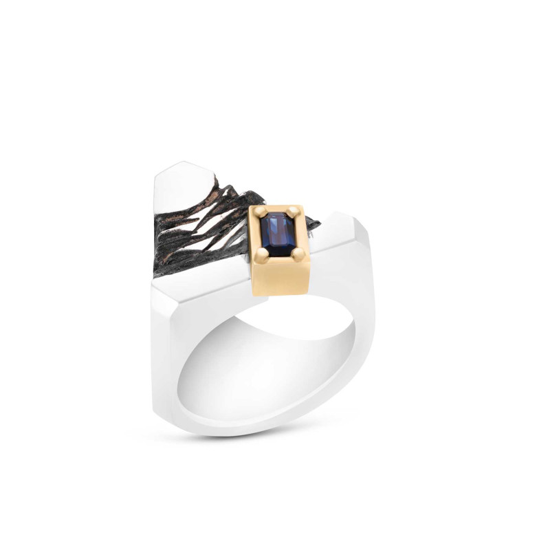 Sapphire ring