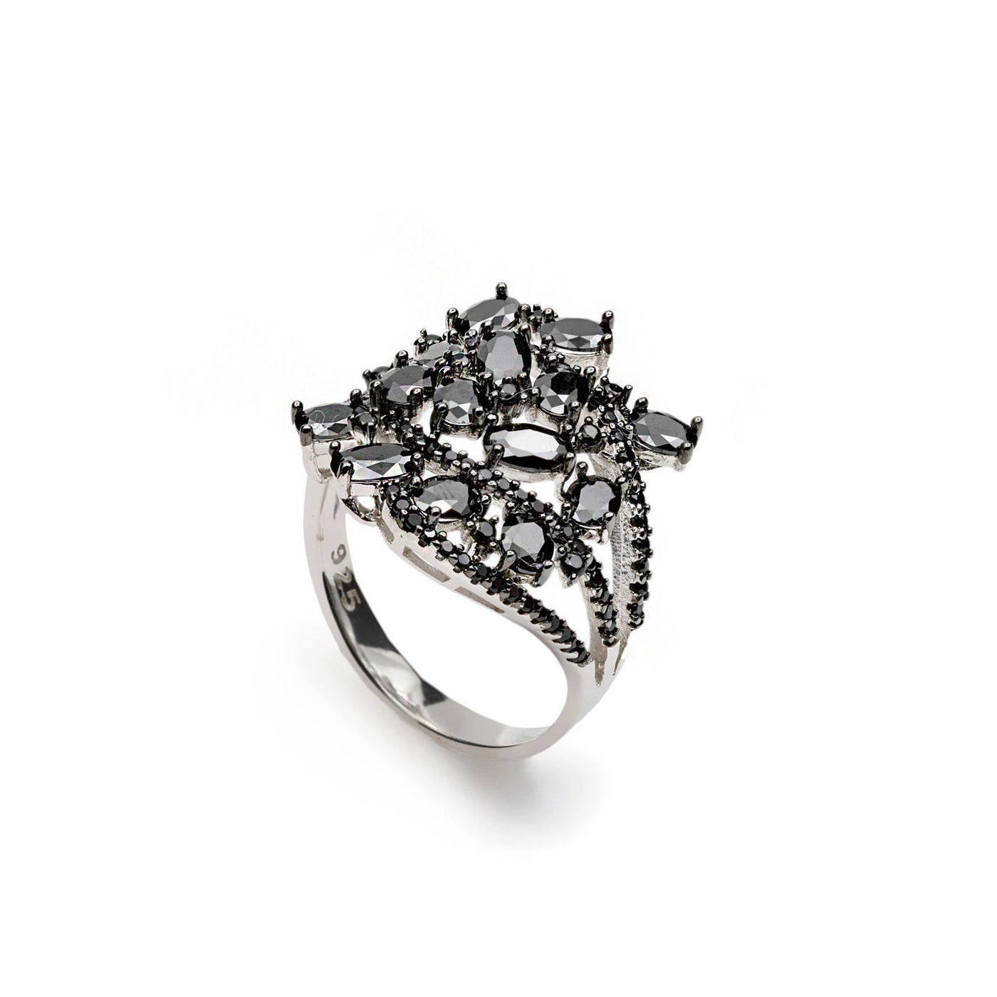 Wide black floral style ring