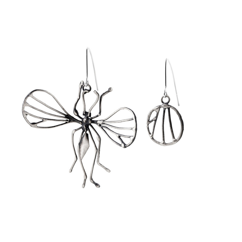 Mosquito - asymmetrical earrings - Dorian Grabowski
