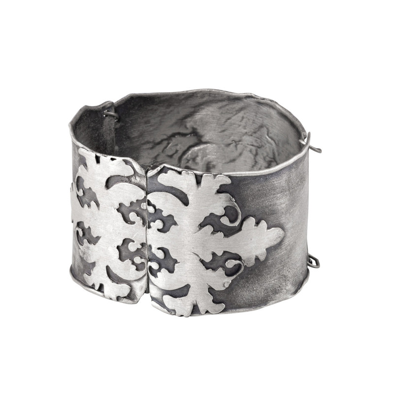 Grey Tendril-Silver Bracelet by Dorian Grabowski