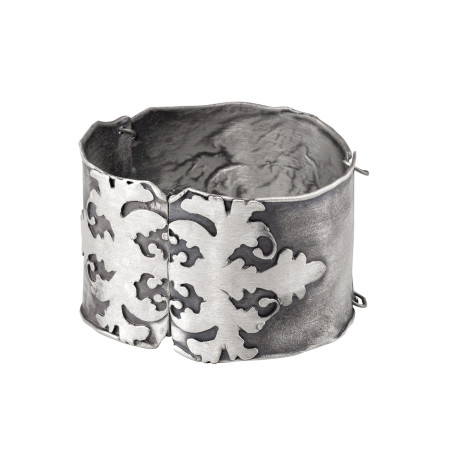 Grey Tendril-Silver Bracelet by Dorian Grabowski