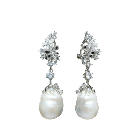 Baroque style pearl earrings vintage design