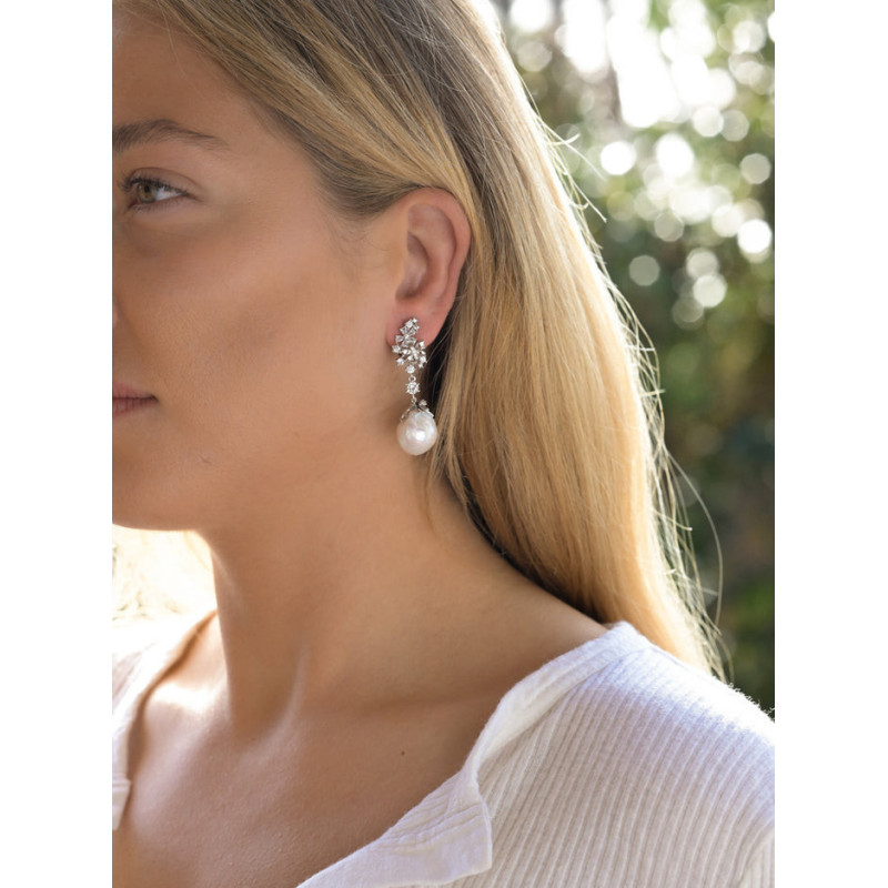 Baroque style pearl earrings vintage design