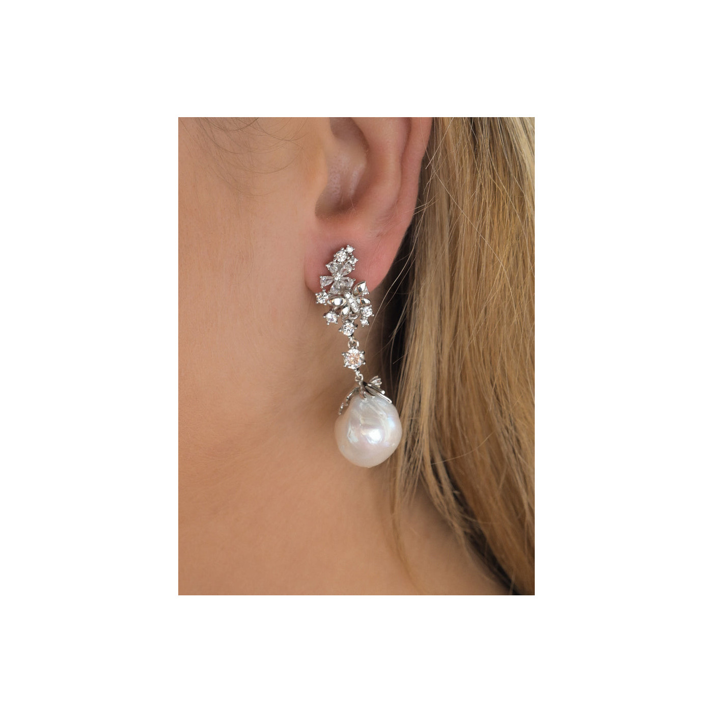 Baroque style pearl earrings vintage design