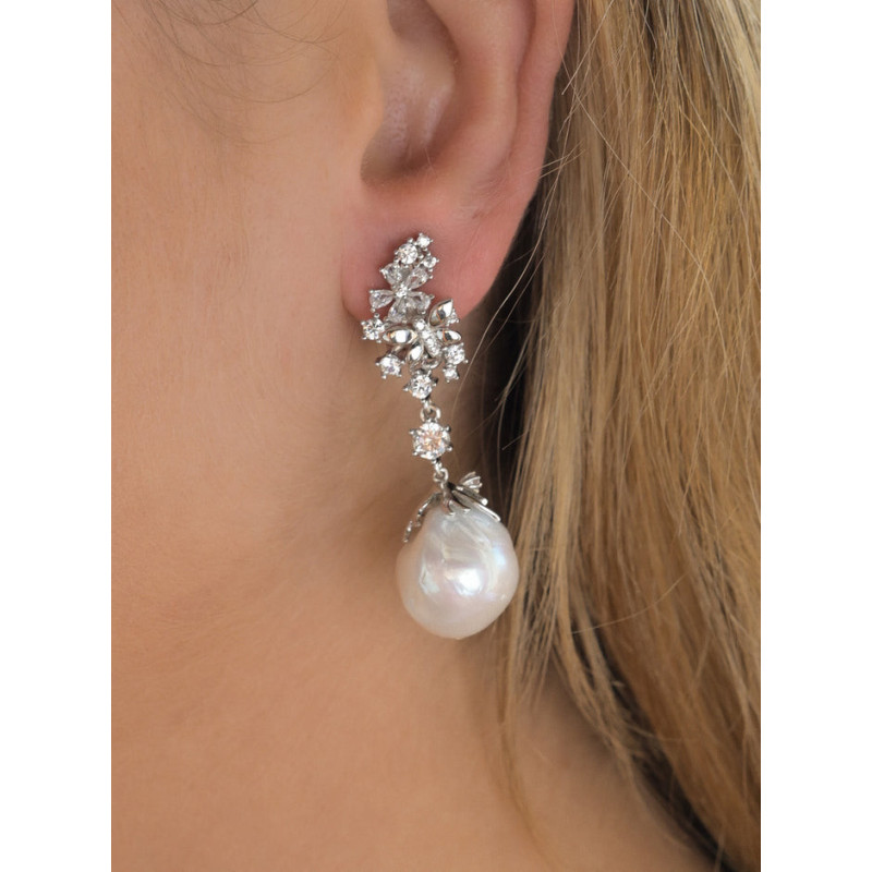 Baroque style pearl earrings vintage design