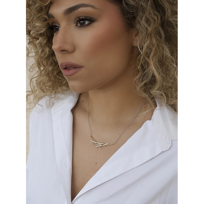 Silver and zirconia necklace