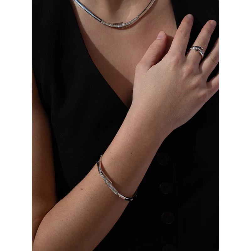 Silver bracelet with zirconia