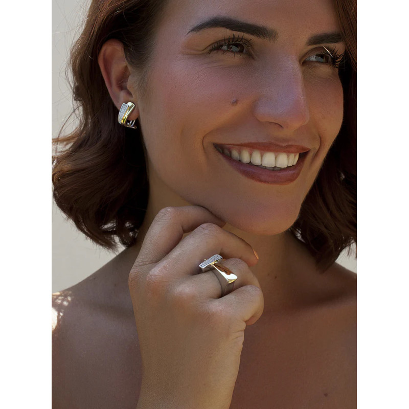 Bicolor geometric silver ring with gold-plated detail