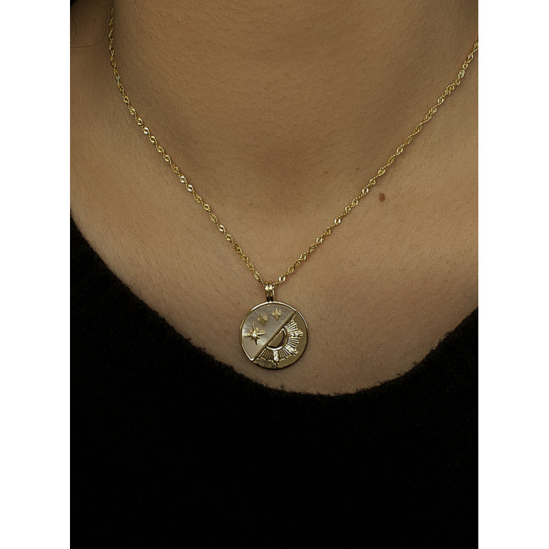 925 Silver Necklace with mother of pearl and sun design 925 Silver Necklace with mother of pearl and sun design