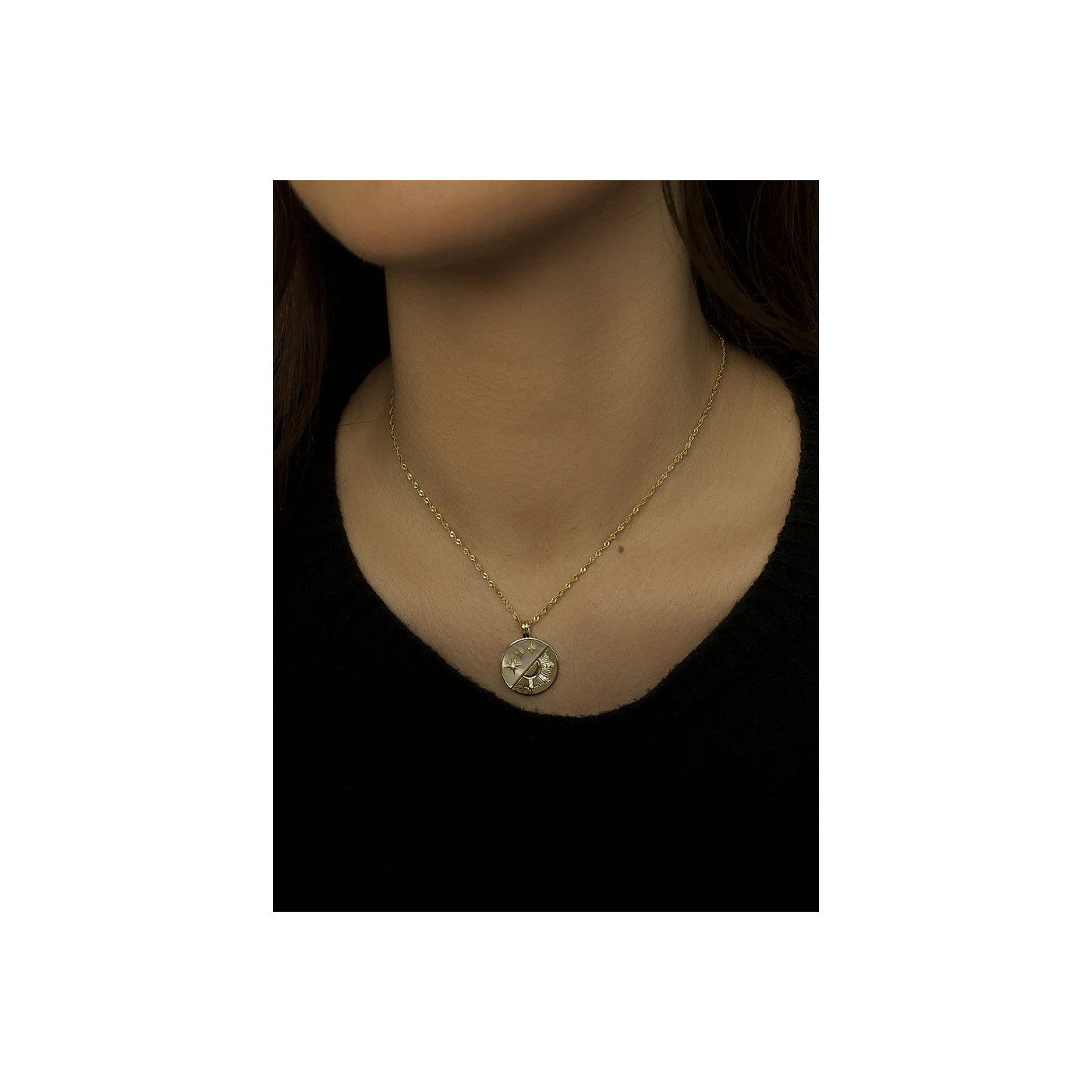 925 Silver Necklace with mother of pearl and sun design 925 Silver Necklace with mother of pearl and sun design