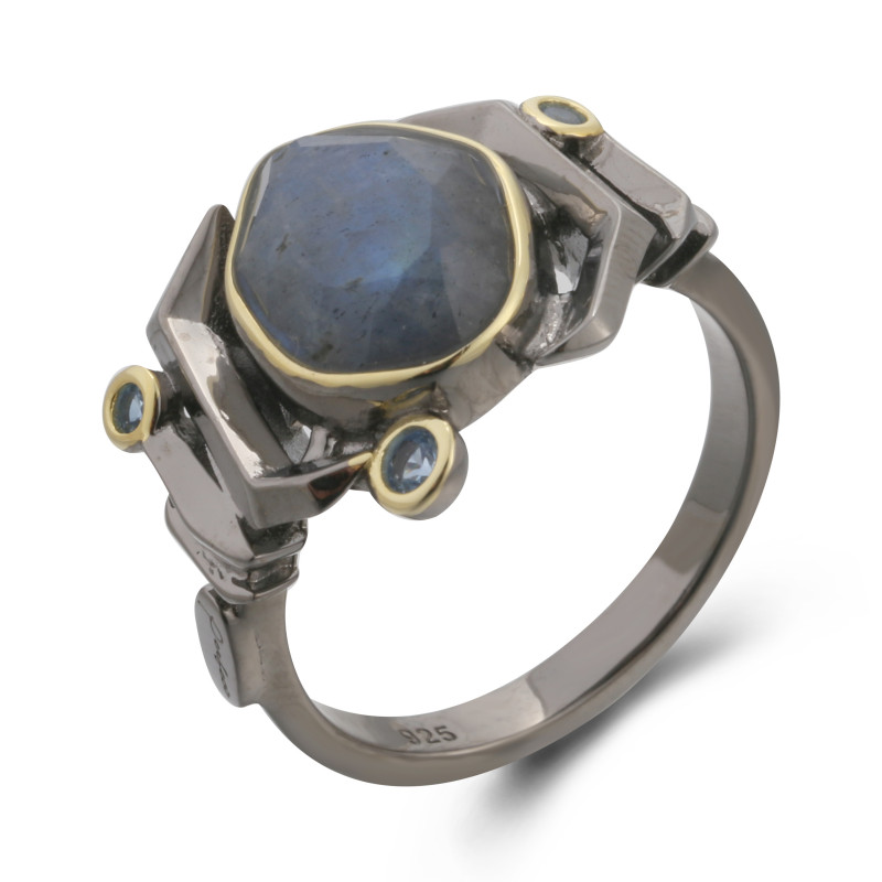 GENESIS Sterling Silver Ring with Labradorite and Blue Spinels